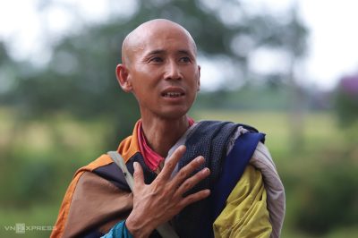 Học Theo Đức Phật: Nghĩ Về Hạnh Đầu Đà
